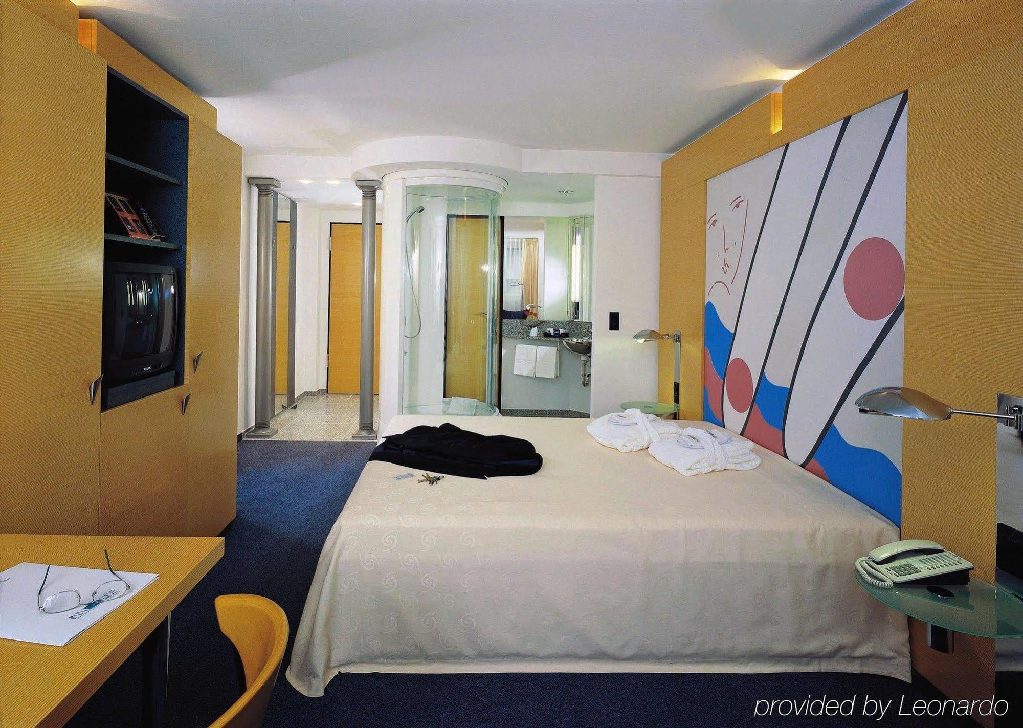 Hotel Berlin Ostbahnhof Exterior photo