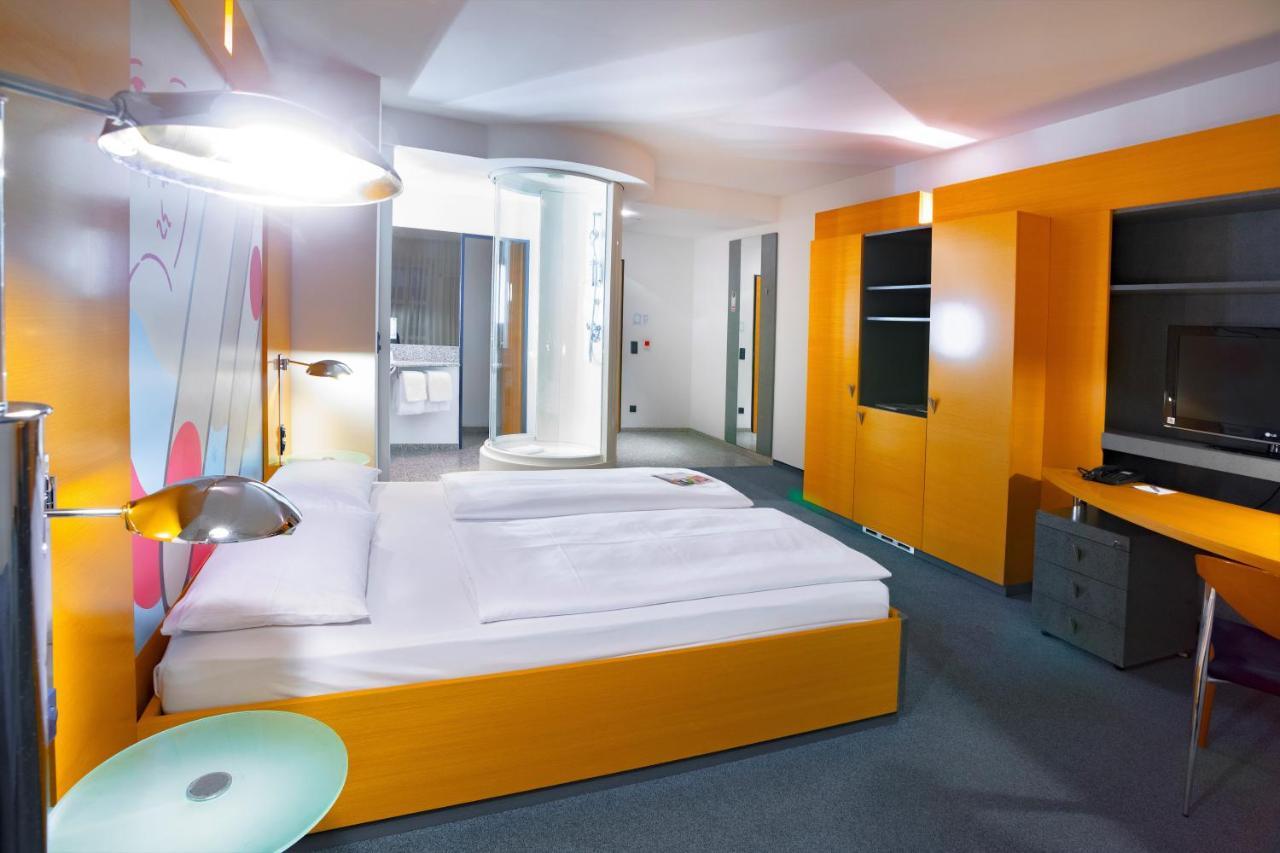 Hotel Berlin Ostbahnhof Exterior photo