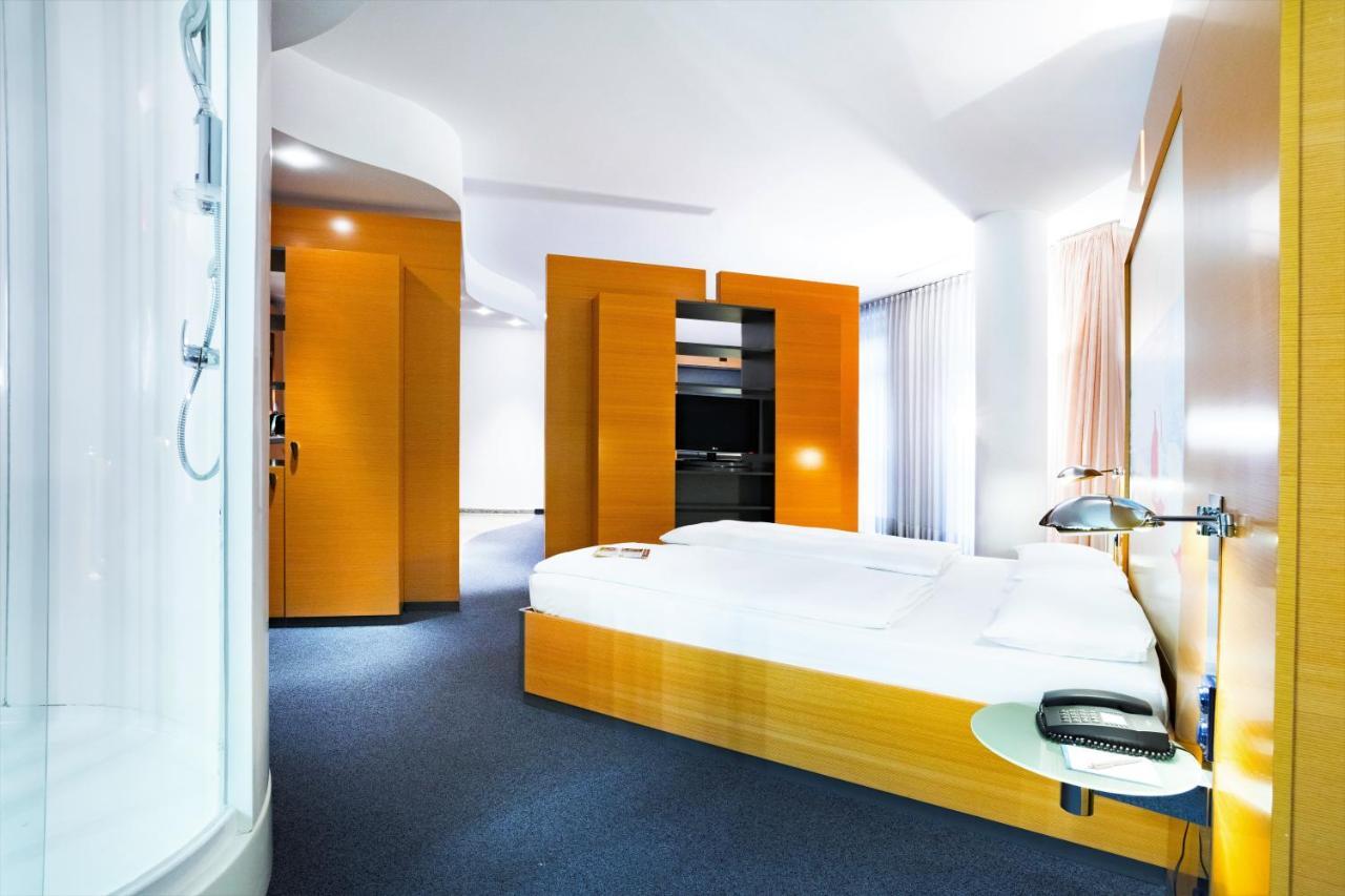 Hotel Berlin Ostbahnhof Exterior photo
