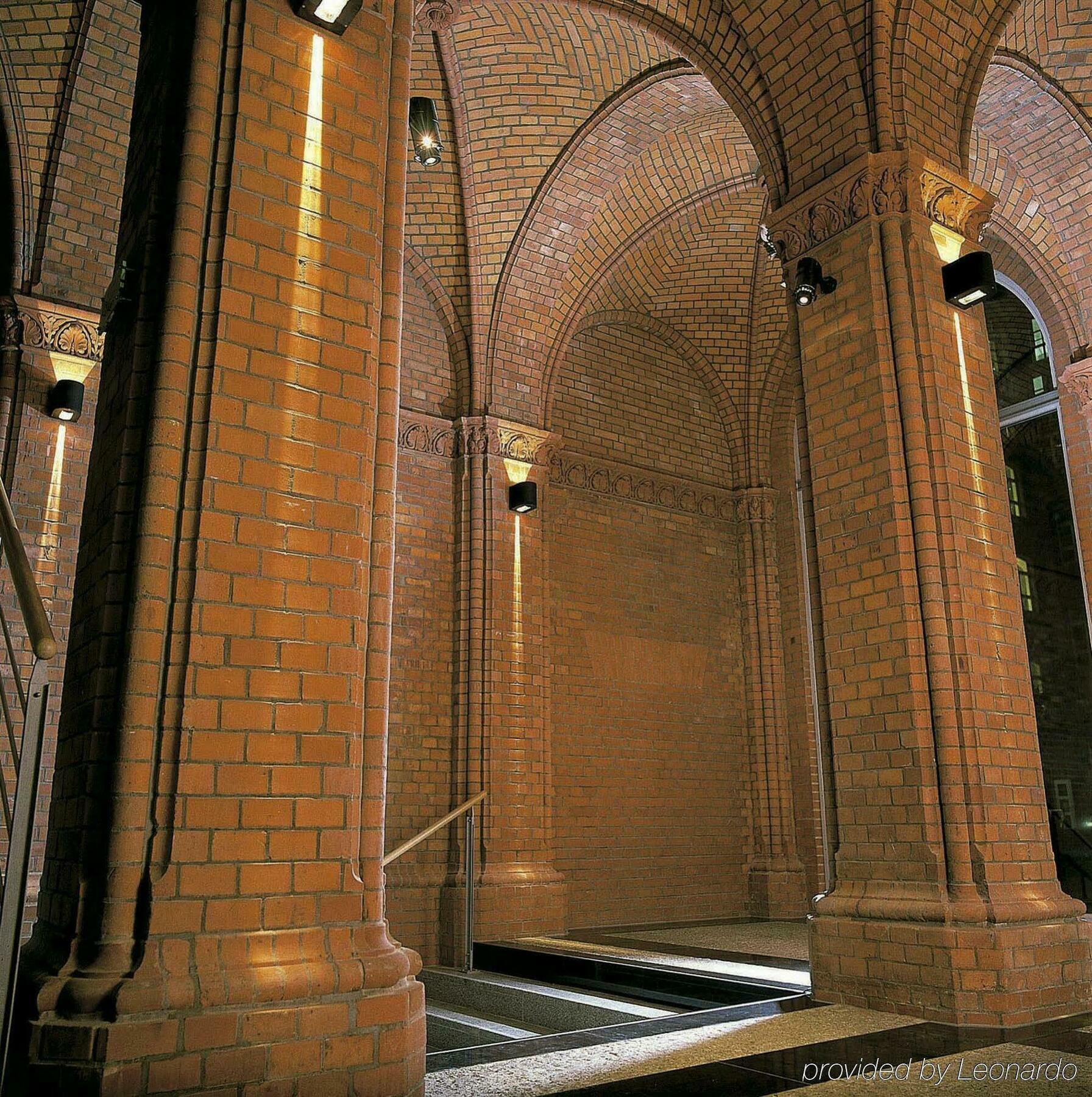 Hotel Berlin Ostbahnhof Interior photo